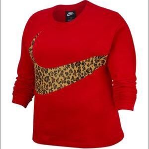nike cheetah crew neck
